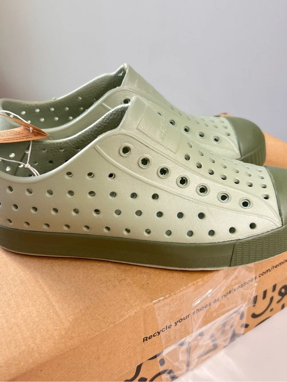 New Native Shoes Jefferson Basalt Green Kids Size J1